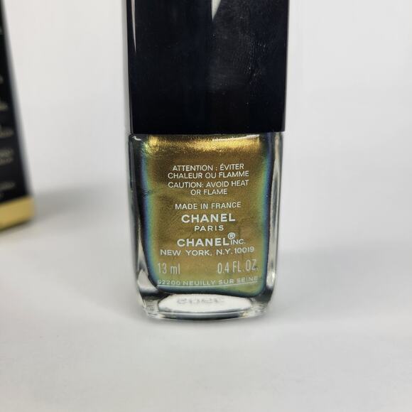 Chanel Le Vernis Nail Colour "Peridot" Duochrome Holo 531 Nail Polish - Picture 11 of 14